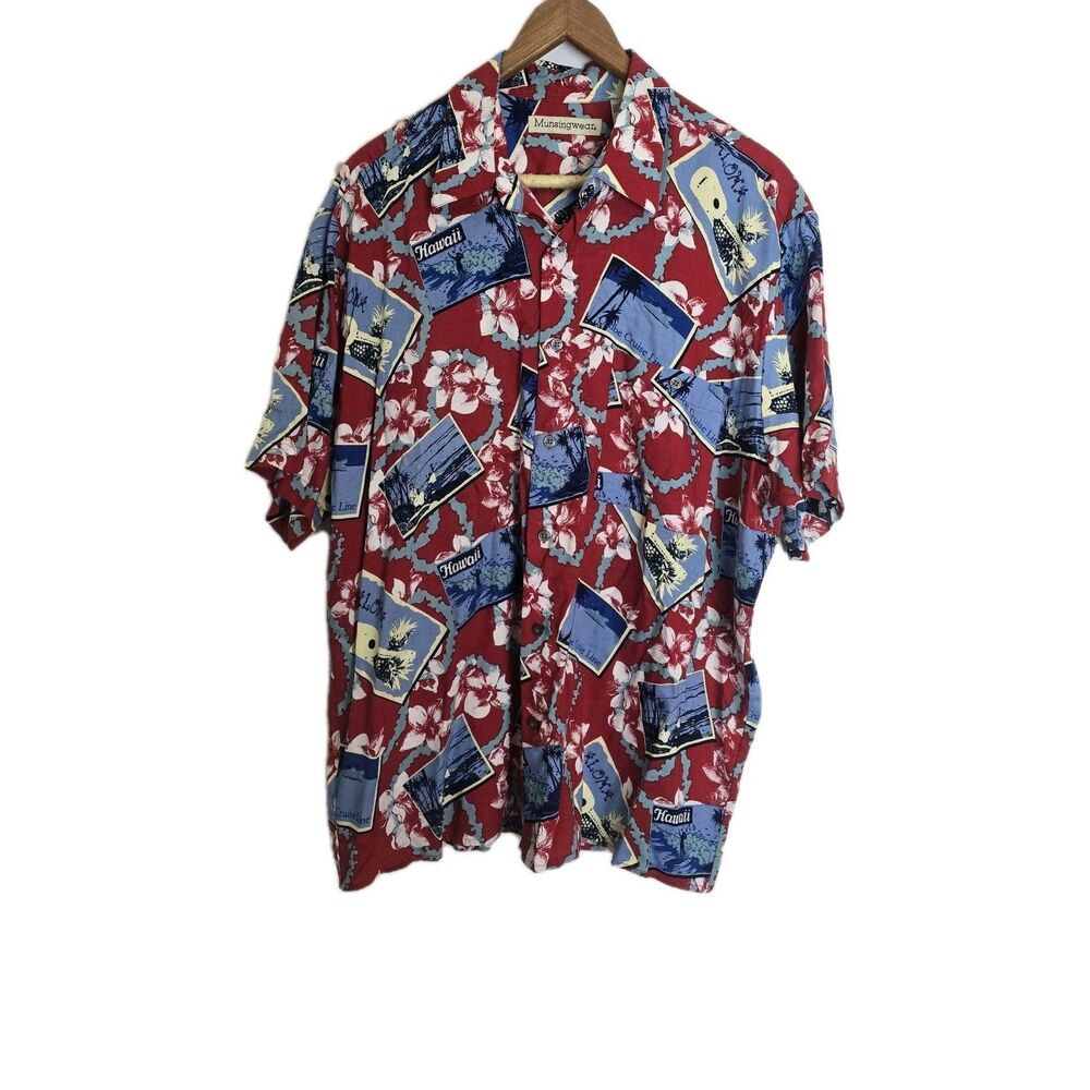 Munsingwear Hawaiian Aloha Camp Shirt Men Large Tropical Floral Cruise Postcards